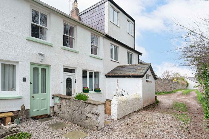 2 Bedroom Terraced House For Sale In Clip Terfyn, Llanddulas, LL22