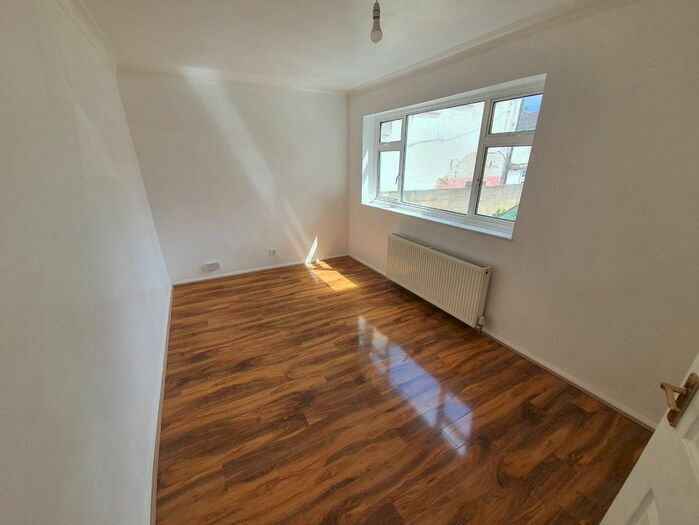 3 Bedroom Flat To Rent In Tillotson Road, Edmonton, London., N9