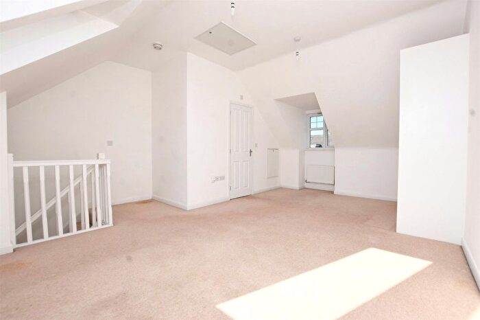 3 Bedroom Town House For Sale In Andrews Walk, Blackburn, Lancashire, BB2