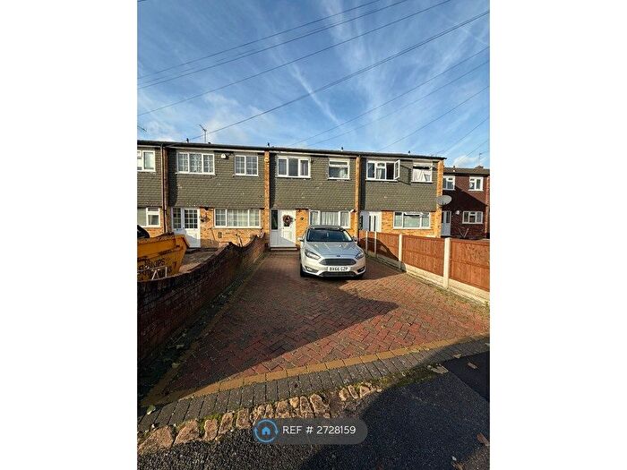 2 Bedroom Terraced House To Rent In Paget Road, Uxbridge, UB10