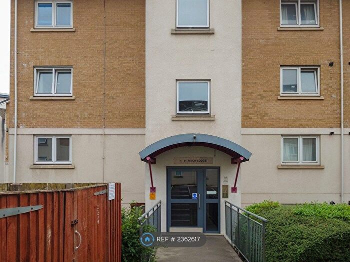 2 Bedroom Flat To Rent In Triton Lodge, Erith, DA8