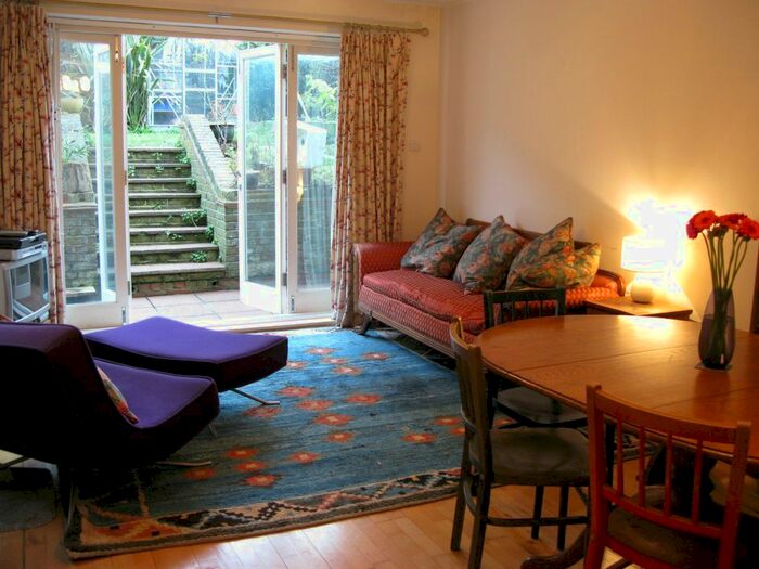 2 Bedroom Flat To Rent In Lady Margaret Road, London, NW5