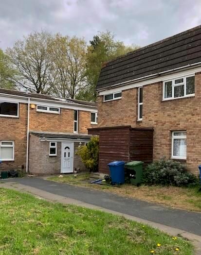 3 Bedroom Semi-Detached House To Rent In Winscombe, Bracknell, RG12