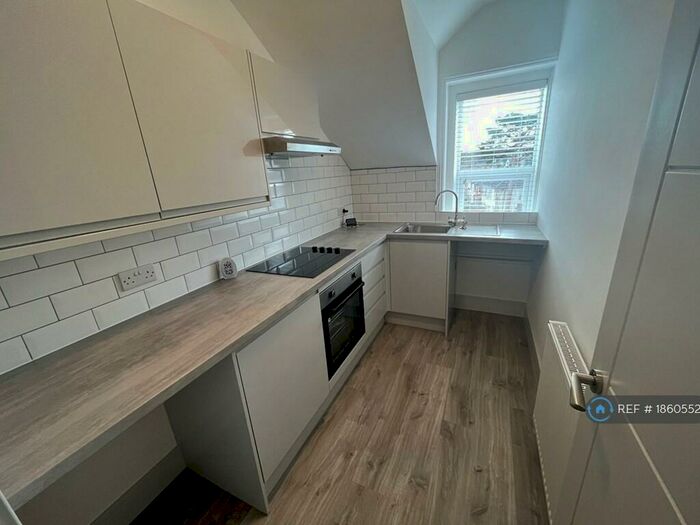 1 Bedroom Flat To Rent In Christchurch Road, Boscombe, BH7