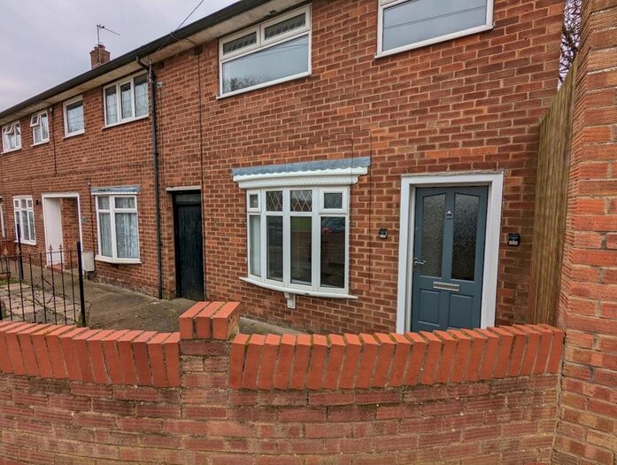 3 Bedroom End Of Terrace House To Rent In Wansbeck Road, Hull, Yorkshire, HU8
