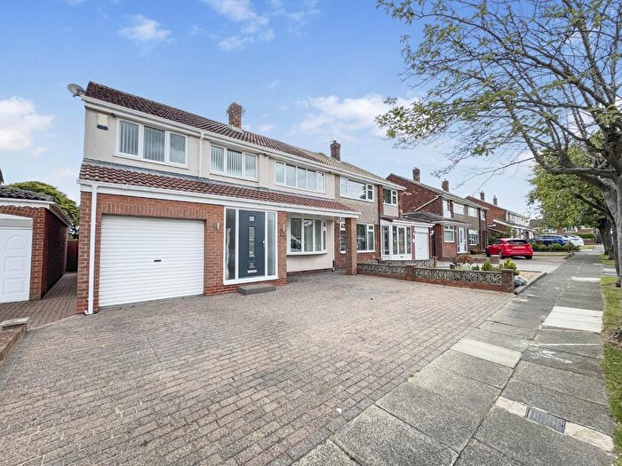 4 Bedroom Semi-Detached House For Sale In Thetford Road, Fens, Hartlepool, TS25