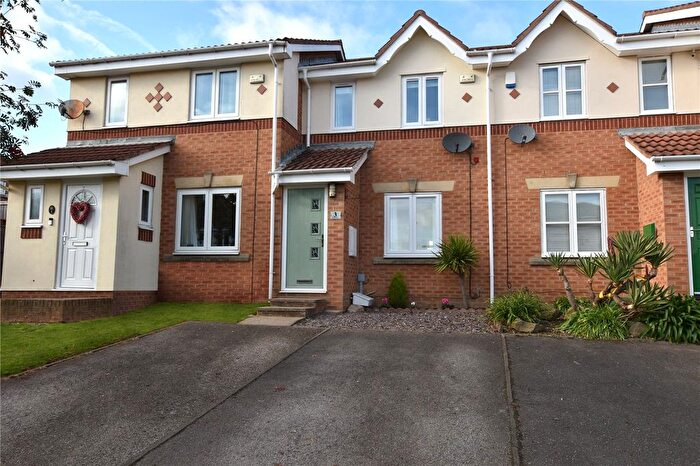 2 Bedroom Town House For Sale In Bidder Drive, East Ardsley, Wakefield, West Yorkshire, WF3