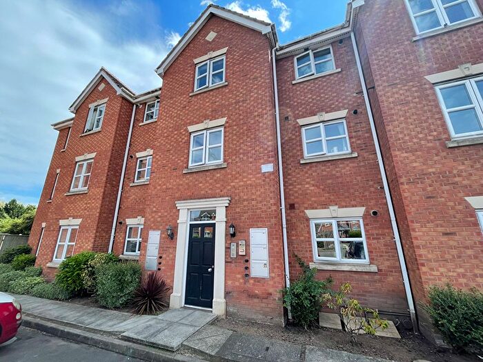 2 Bedroom Flat To Rent In Goldby Drive, Wednesbury, WS10