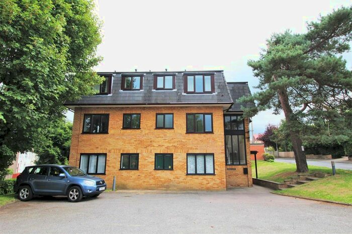 1 Bedroom Flat To Rent In Hillingdon Avenue, Sevenoaks, TN13