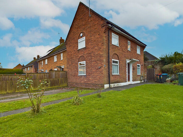 3 Bedroom End Of Terrace House For Sale In Harthill Road, Blacon, CH1