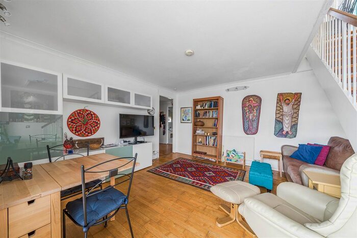 2 Bedroom Flat To Rent In Queen Of Denmark Court, Surrey Quays, SE16