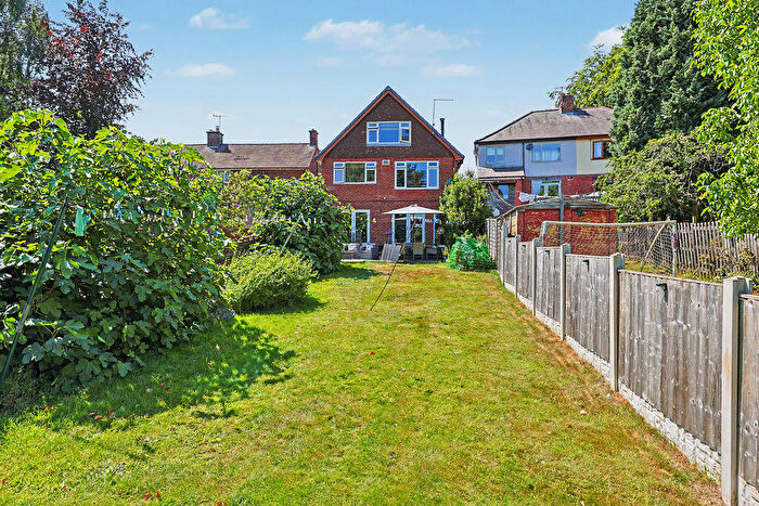 4 Bedroom Detached House For Sale In Boythorpe Road, Chesterfield, S40