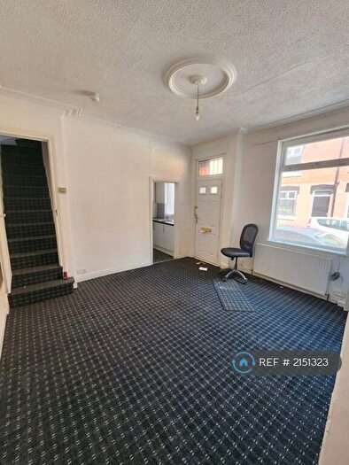2 Bedroom Terraced House To Rent In Woodview Terrace, Leeds, LS11