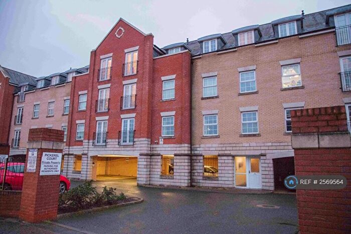 2 Bedroom Flat To Rent In Pickerel Court, Stowmarket, IP14