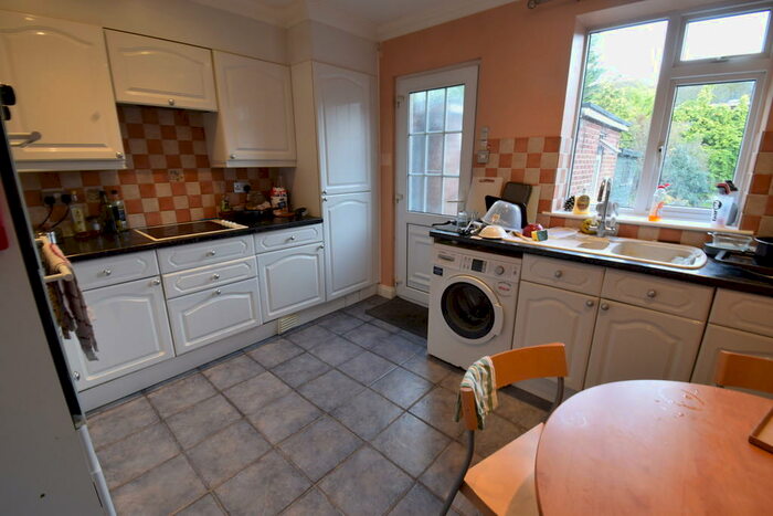 5 Bedroom Detached House To Rent In Coniston Close, Norwich, NR5