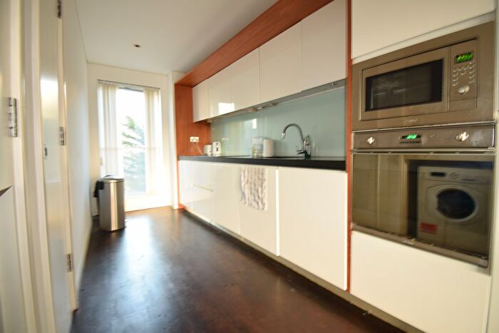 1 Bedroom Flat To Rent In Blueprint Apartments, Balham Grove, London, SW12