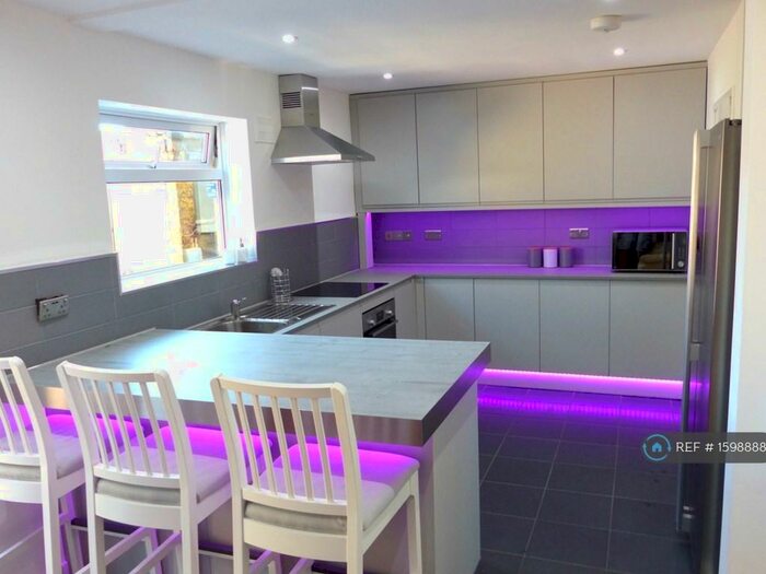 4 Bedroom Terraced House To Rent In Prioress Road, Canterbury, CT2