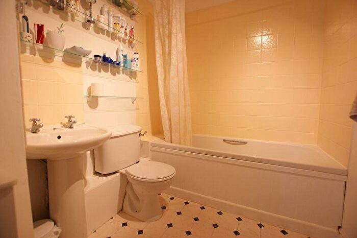 1 Bedroom Flat For Sale In Justin Close, Fareham, PO14