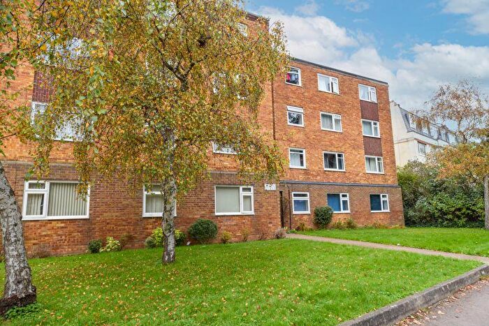 2 Bedroom Flat To Rent In Dorney Court, Magdala Road, PO6