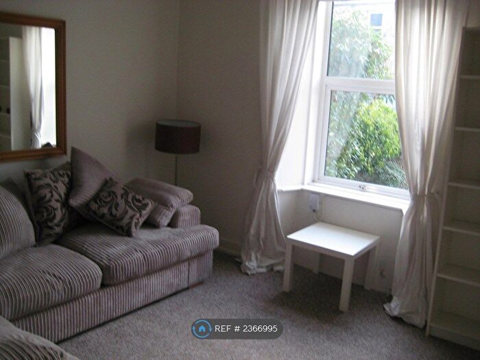 1 Bedroom Flat To Rent In Primrose Terrace, Edinburgh, EH11