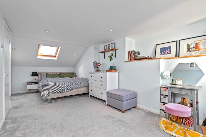 3 Bedroom End Of Terrace House For Sale In Cavendish Road, St. Albans, AL1