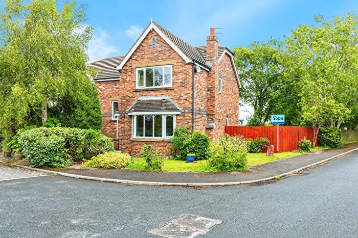 7 Bedroom Detached House For Sale In Kings Close, Blackpool, FY3