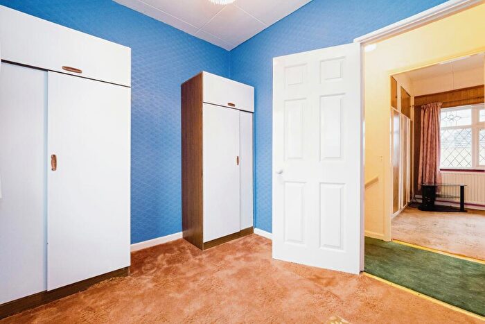 3 Bedroom Terraced House For Sale In Goresbrook Road, Dagenham, RM9