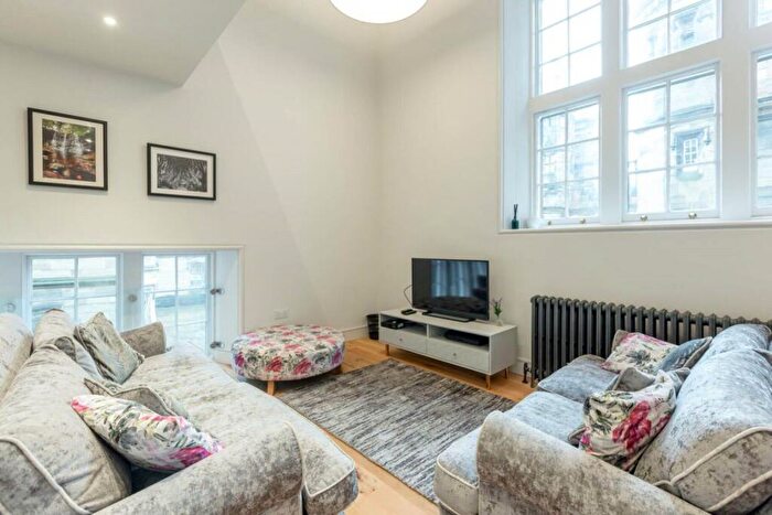 1 Bedroom Flat To Rent In Donaldson Drive, Coates, Edinburgh, EH12