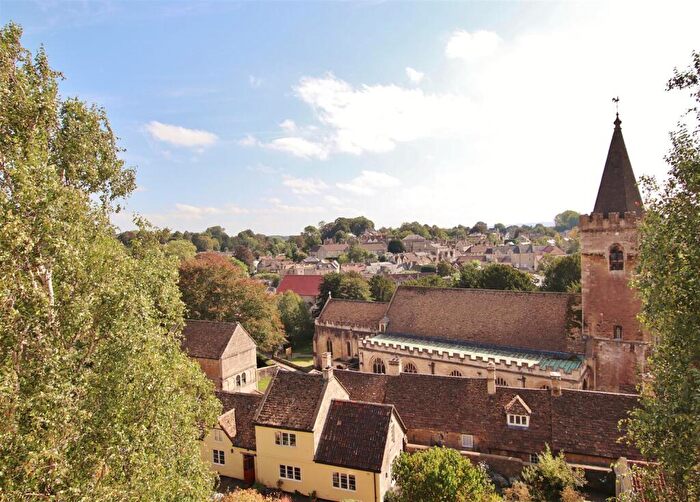 2 Bedroom Apartment For Sale In The Ropewalk, Bradford-On-Avon, BA15