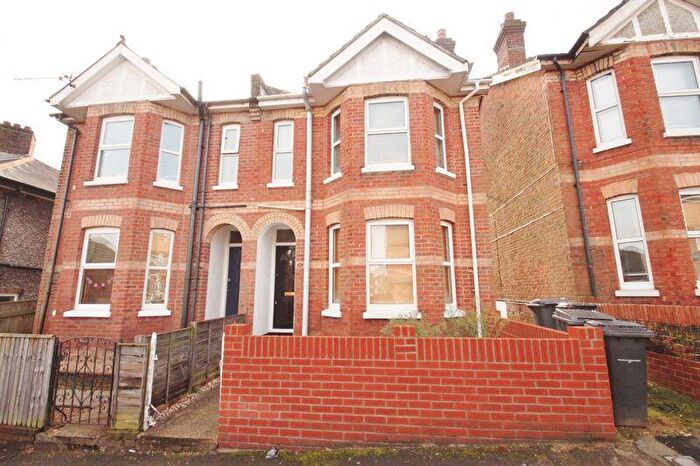 4 Bedroom Semi-Detached House To Rent In Winton, Bournemouth, BH9