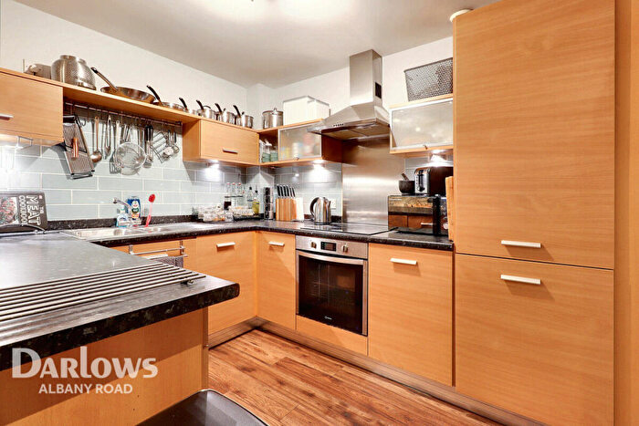 2 Bedroom Apartment For Sale In Lock Keepers Court, Cardiff, CF10
