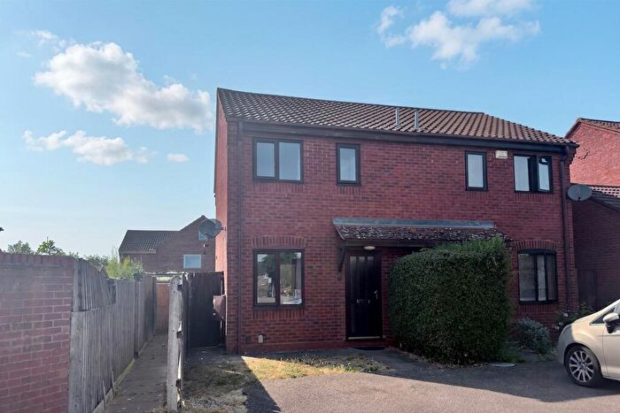 2 Bedroom Semi-Detached House For Sale In Swift Close, St. Neots, PE19