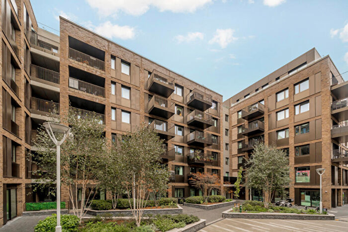 2 Bedroom Flat To Rent In Alloy House, Moulding Lane, London, SE14