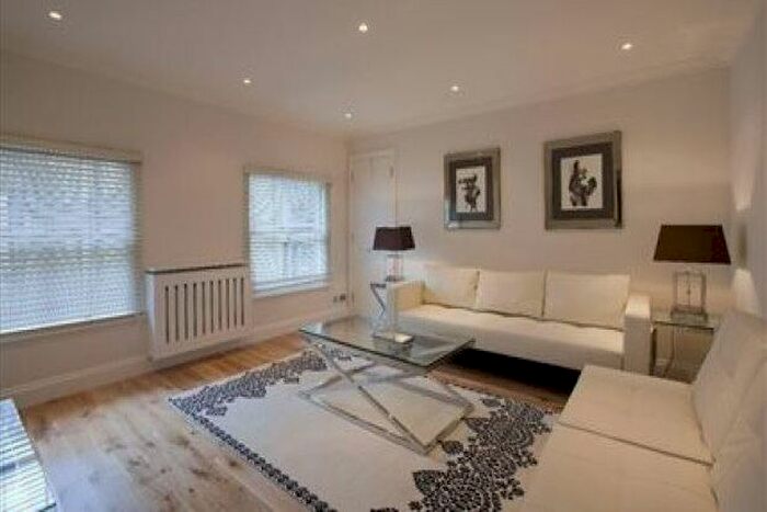 1 Bedroom Flat To Rent In Grosvenor Hill, London, W1K