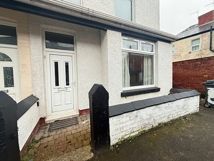 3 Bedroom Property To Rent In Ingleby Road, Wirral, CH62