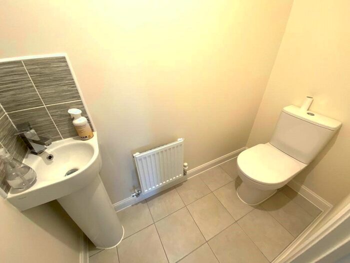 3 Bedroom Detached House To Rent In Twill Close, Nuneaton, Warwickshire, CV11