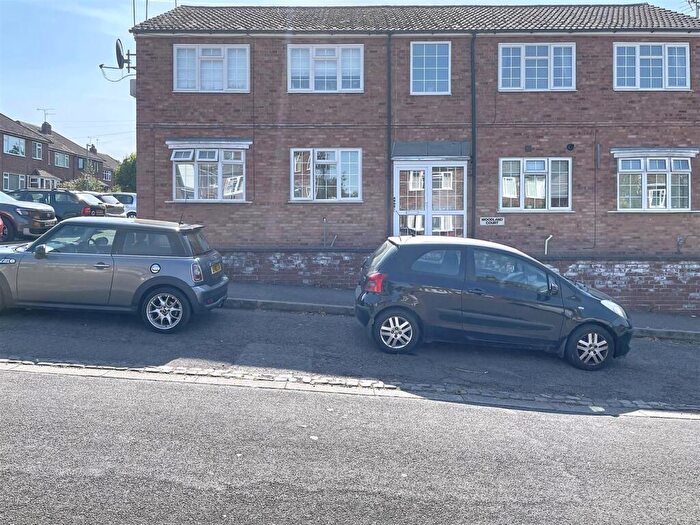 1 Bedroom Apartment To Rent In Woodland Road, Kenilworth, CV8