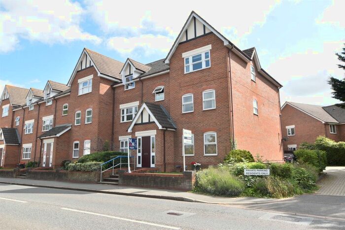 1 Bedroom Flat To Rent In Grovebury Road, Leighton Buzzard, LU7