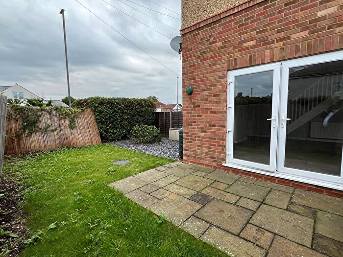 2 Bedroom End Of Terrace House To Rent In Woodthorpe Road, Ashford, TW15