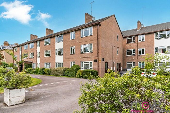2 Bedroom Flat For Sale In Lansdown Road, Cheltenham, GL51