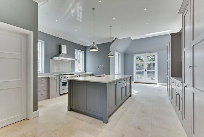 4 Bedroom Semi-Detached House To Rent In West Grove, Walton-on-Thames, Surrey, KT12