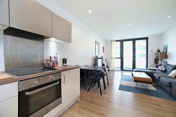 1 Bedroom Apartment To Rent In Osier House, Quebec Way, London, SE16