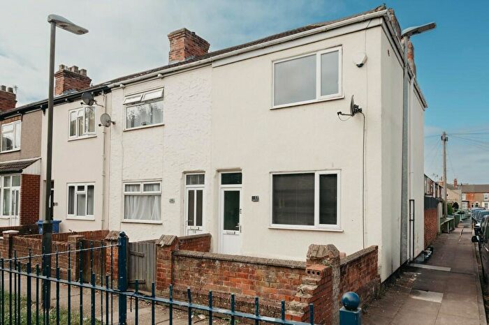 3 Bedroom End Of Terrace House To Rent In Highfield Ave, Grimsby, DN32