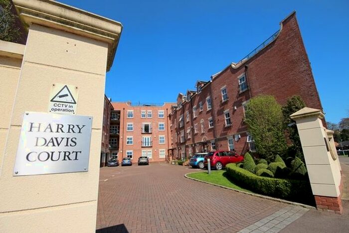 1 Bedroom Flat To Rent In Armstrong Drive, Worcester, WR1