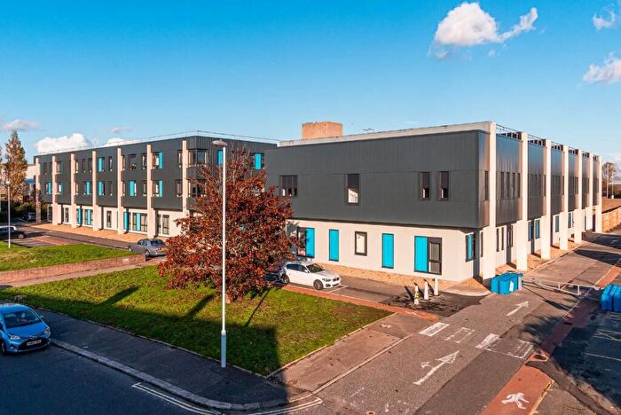 1 Bedroom Apartment To Rent In Southdownview Road, Worthing, BN14