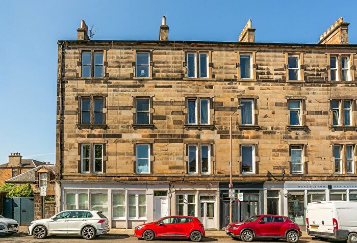 2 Bedroom Flat For Sale In Merchiston Avenue, Polwarth, Edinburgh, EH10