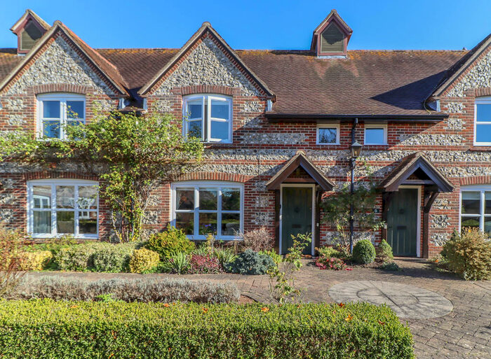 2 Bedroom Mews For Sale In Goodworth Clatford, Andover, Hampshire, SP11