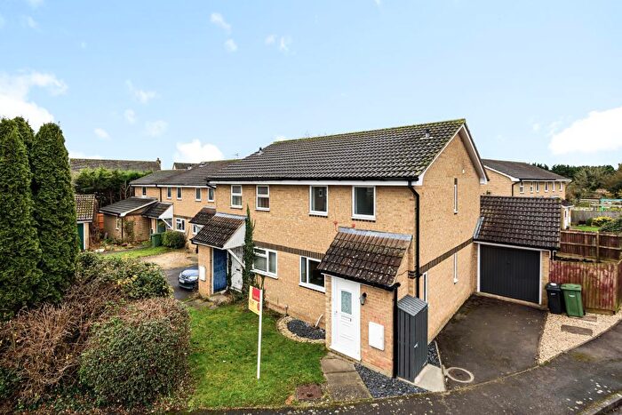 3 Bedroom Semi-Detached House To Rent In Tyrell Close, Stanford In The Vale, SN7