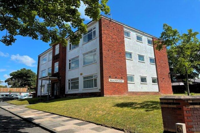 2 Bedroom Flat To Rent In Bella Vista Court, Liverpool, L23