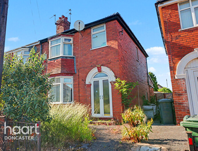3 Bedroom Semi-Detached House For Sale In Rufford Road, Belle Vue, Doncaster, DN4